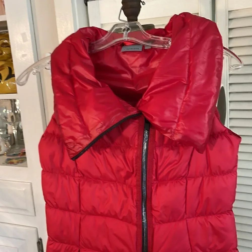ATHLETA Puffer Vest  - Picture 3 of 13